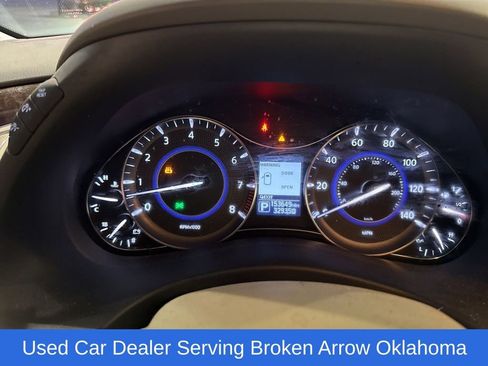 Used 2016 INFINITI QX80 4WD w/ Driver's Assistance Package image 8