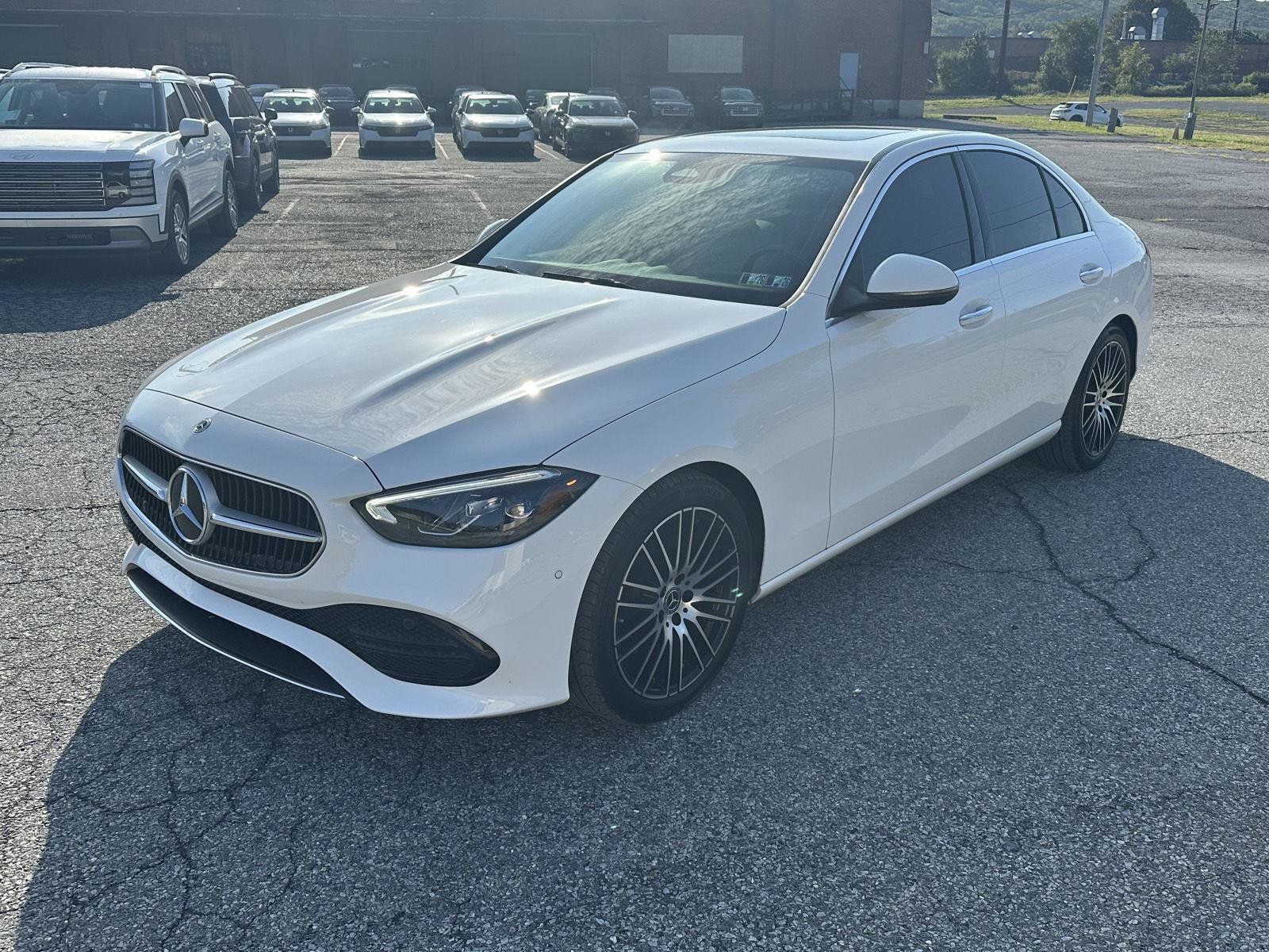 Used 2023 Mercedes-Benz C 300 4MATIC Sedan image 4