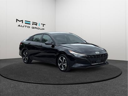 Used 2023 Hyundai Elantra SEL w/ Convenience Package