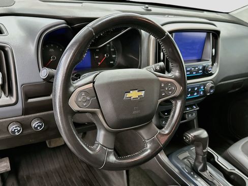 Used 2017 Chevrolet Colorado Z71 AWD/4WD image 18