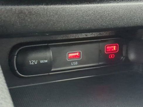 Used 2024 Kia Forte LXS w/ LXS Technology Package FWD image 19