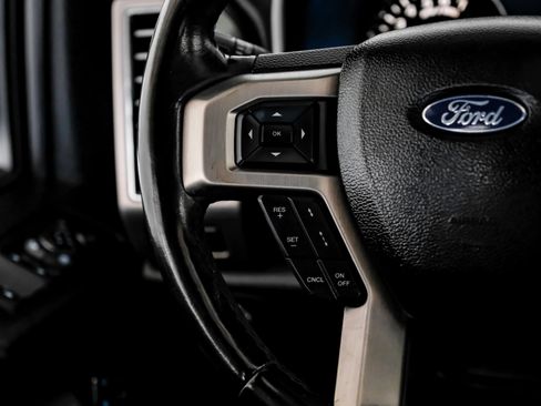 Used 2018 Ford F150 Platinum w/ Equipment Group 701A Luxury AWD/4WD image 12