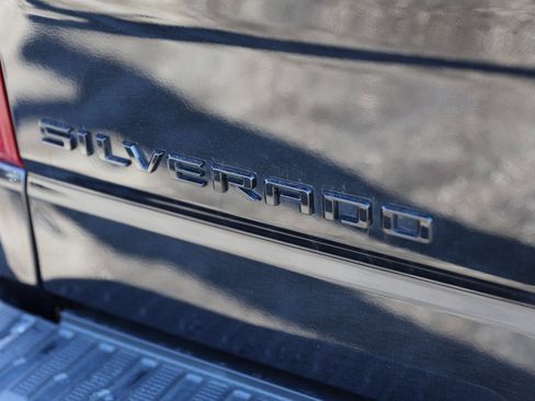 Used 2020 Chevrolet Silverado 1500 Custom Trail Boss w/ Custom Convenience Package image 13