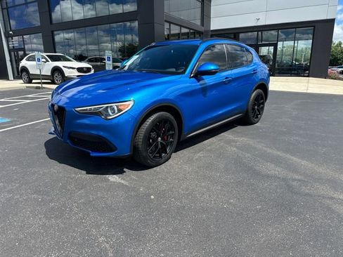 Used 2018 Alfa Romeo Stelvio Ti Sport AWD/4WD image 3