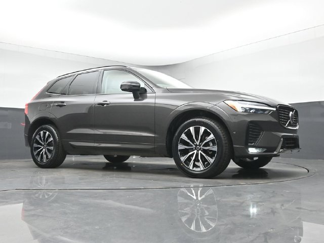 Used 2024 Volvo XC60 B5 Plus w/ Protection Package Premier AWD/4WD image 33