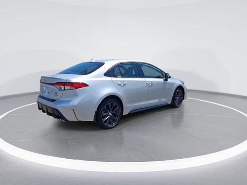 Used 2026 Toyota Corolla SE FWD image 9