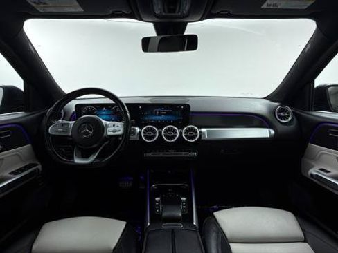 Used 2021 Mercedes-Benz GLB 250 4MATIC w/ AMG Line image 26