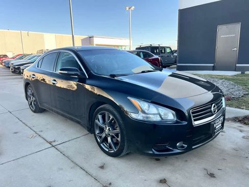 Used 2014 Nissan Maxima 3.5 SV w/ Sport Package image 9