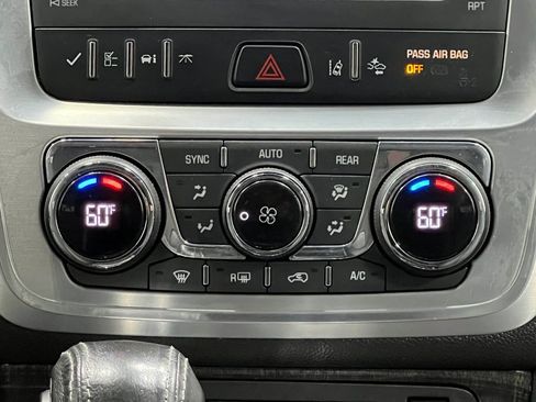 Used 2017 GMC Acadia Limited SLT AWD/4WD image 28