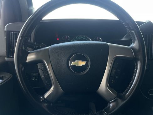 Used 2017 Chevrolet Express 3500 LT w/ LT Preferred Equipment Group image 21