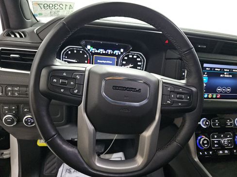Used 2021 GMC Yukon Denali AWD/4WD image 11