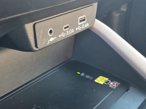 Certified 2025 Subaru Forester Premium image 29