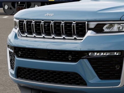New 2026 Jeep Grand Cherokee L Summit AWD/4WD image 11