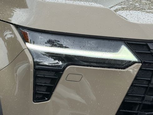 Used 2025 Lexus GX 550 AWD/4WD image 3