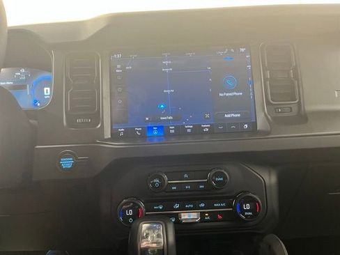 New 2025 Ford Bronco Badlands image 10