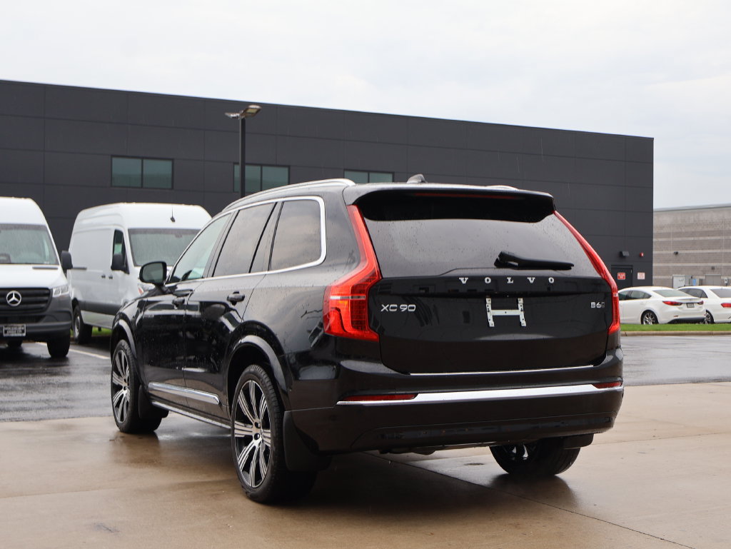 Used 2025 Volvo XC90 B6 Ultra w/ Protection Package Premier AWD/4WD image 7