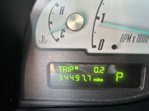 Used 2002 Ford Thunderbird image 16