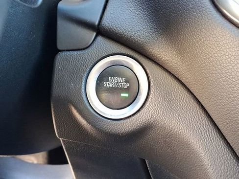 Used 2019 Chevrolet Equinox LT image 37