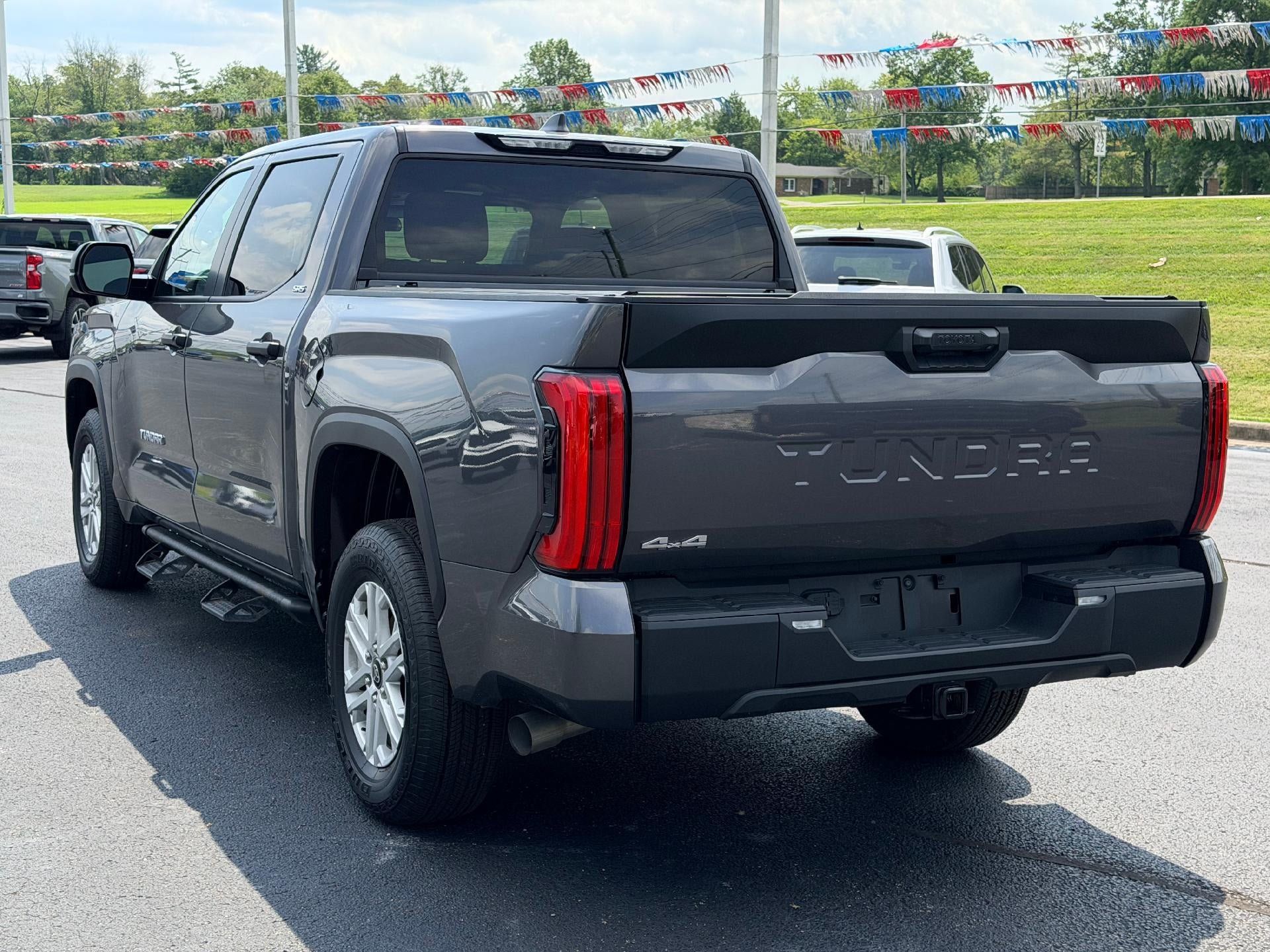 Used 2025 Toyota Tundra SR5 AWD/4WD image 7