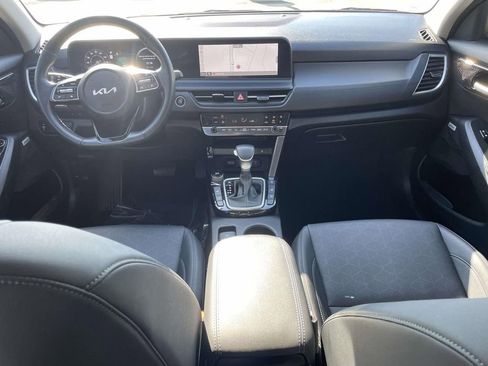 Used 2024 Kia Seltos SX image 12