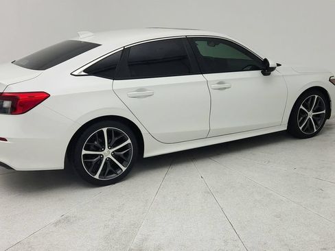 Used 2023 Honda Civic Touring image 7