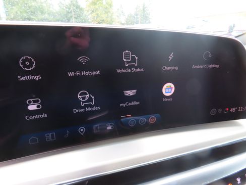 Used 2024 Cadillac Lyriq Luxury RWD image 25