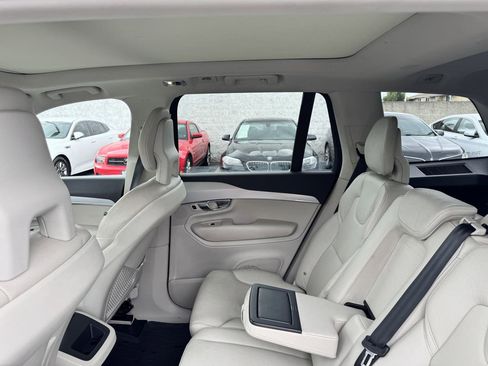 Used 2016 Volvo XC90 T5 Momentum AWD/4WD image 29