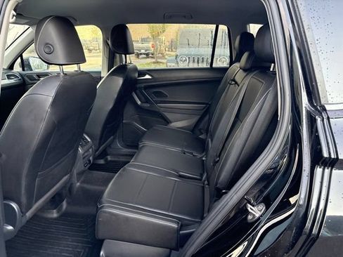 Used 2021 Volkswagen Tiguan SE AWD/4WD image 17