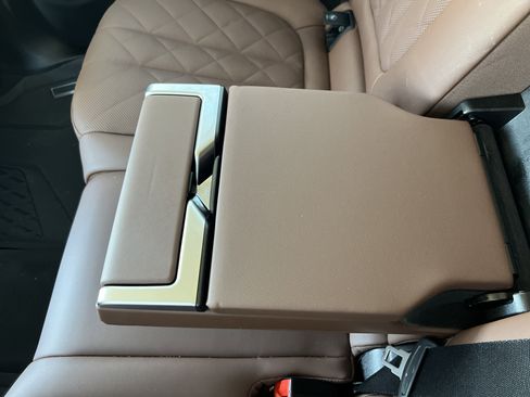 Used 2026 BMW X7 xDrive40i AWD/4WD image 44