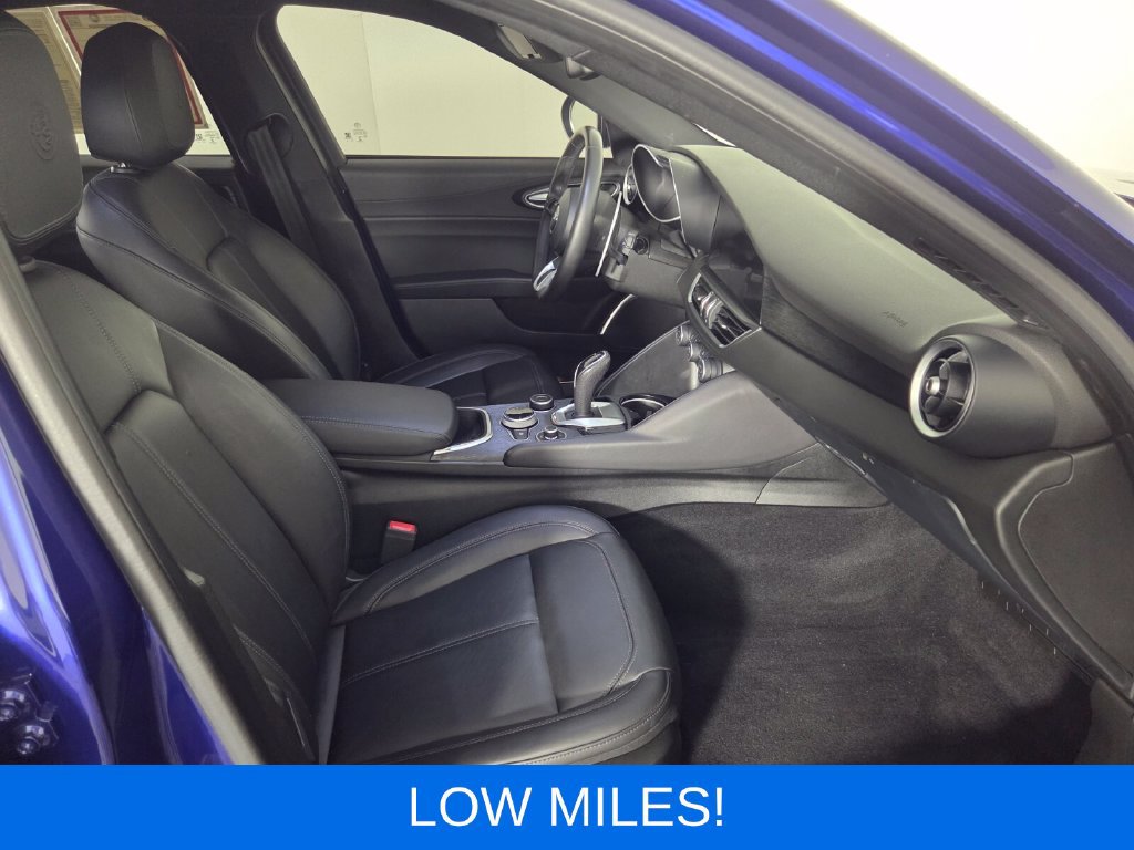 Used 2022 Alfa Romeo Giulia Sprint RWD image 32