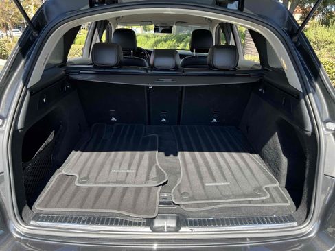 Used 2022 Mercedes-Benz GLC 300 image 40