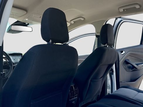 Used 2019 Ford Escape SE AWD/4WD image 6