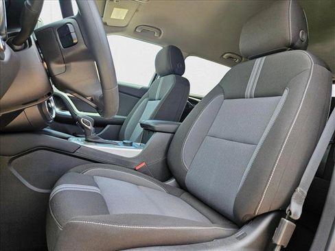 New 2025 Chevrolet Blazer LT w/ Midnight/Sport Edition image 4