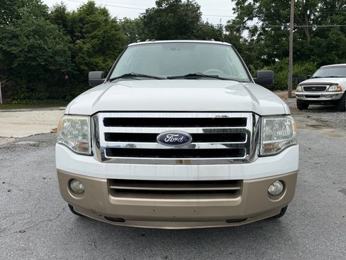 Used 2012 Ford Expedition XLT RWD image 2
