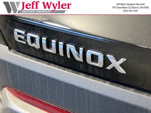 New 2026 Chevrolet Equinox LT w/ Convenience Package II FWD image 34