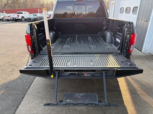 Used 2019 Ford F150 Lariat w/ Equipment Group 502A Luxury image 22