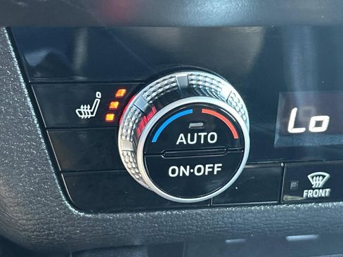Used 2024 Mitsubishi Outlander SE Black Edition AWD/4WD image 30