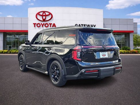 Used 2025 Nissan Armada PRO-4X AWD/4WD image 7
