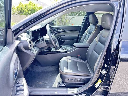 Certified 2025 Chevrolet Trax ACTIV w/ Driver Confidence Package FWD image 2