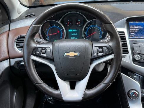 Used 2015 Chevrolet Cruze LT FWD image 32