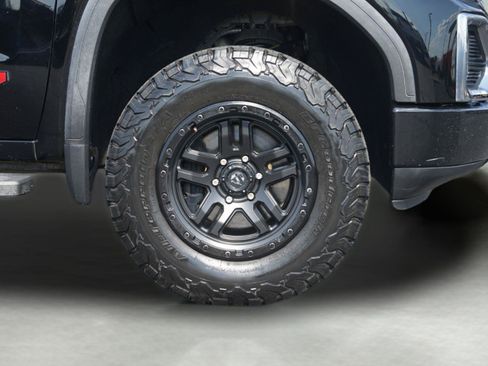 Used 2020 GMC Sierra 1500 AT4 w/ AT4 Premium Package AWD/4WD image 4