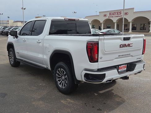 Used 2023 GMC Sierra 1500 AT4 w/ AT4 Premium Package AWD/4WD image 2