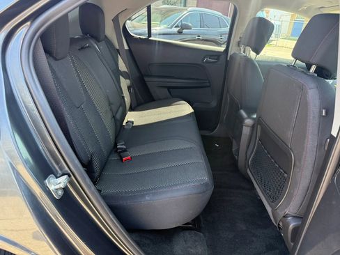 Used 2017 Chevrolet Equinox LT FWD image 25