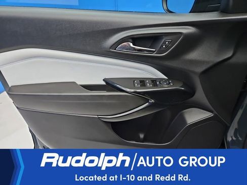 Used 2025 Chevrolet Trax LT FWD image 10