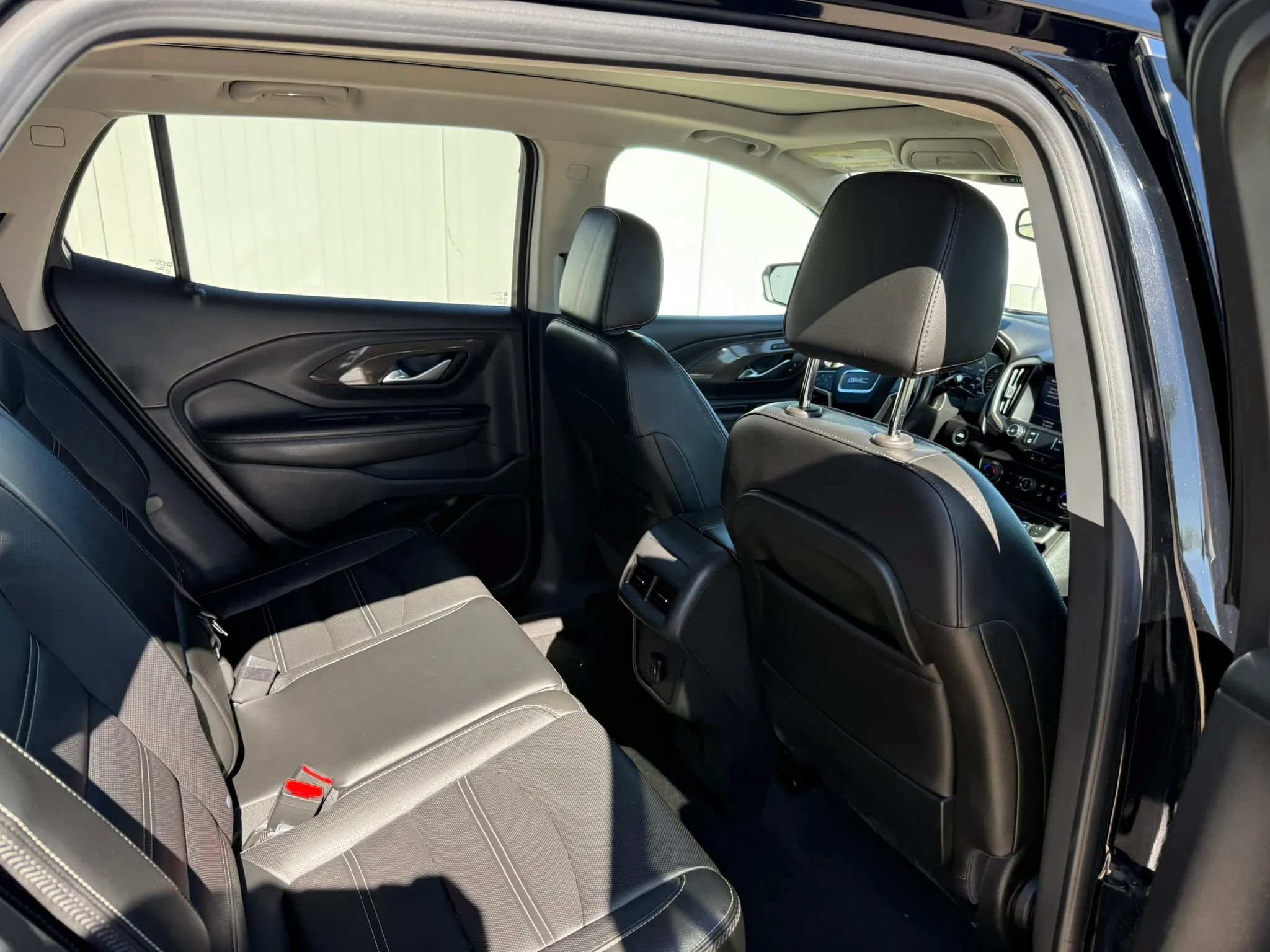 Used 2022 GMC Terrain Denali w/ LPO, Floor Liner Package AWD/4WD image 23