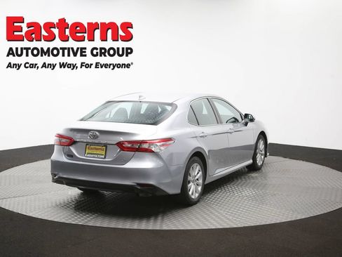 Used 2020 Toyota Camry LE FWD image 37