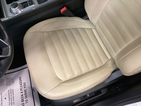 Used 2022 Ford Edge SEL image 17