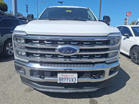 Used 2024 Ford F250 Lariat AWD/4WD image 2