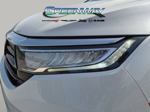 Used 2023 Honda Odyssey Touring image 5