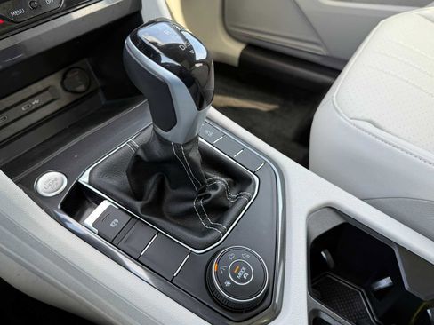Certified 2023 Volkswagen Tiguan SE AWD/4WD image 28